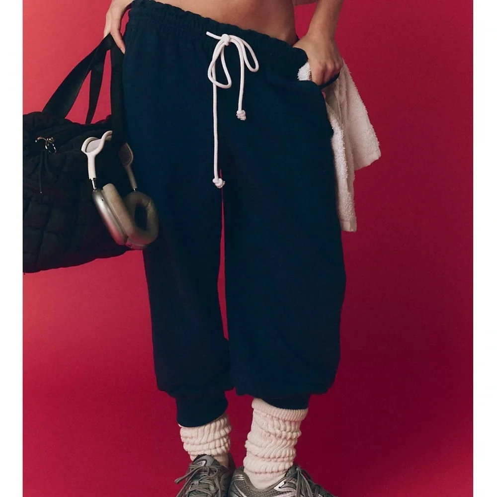 FP MOVEMENT flutter cropped joggers. Navy - Picture 1 of 6
